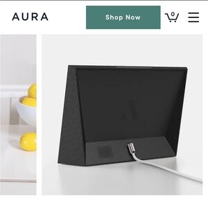 Aura digital picture frame (Carver)